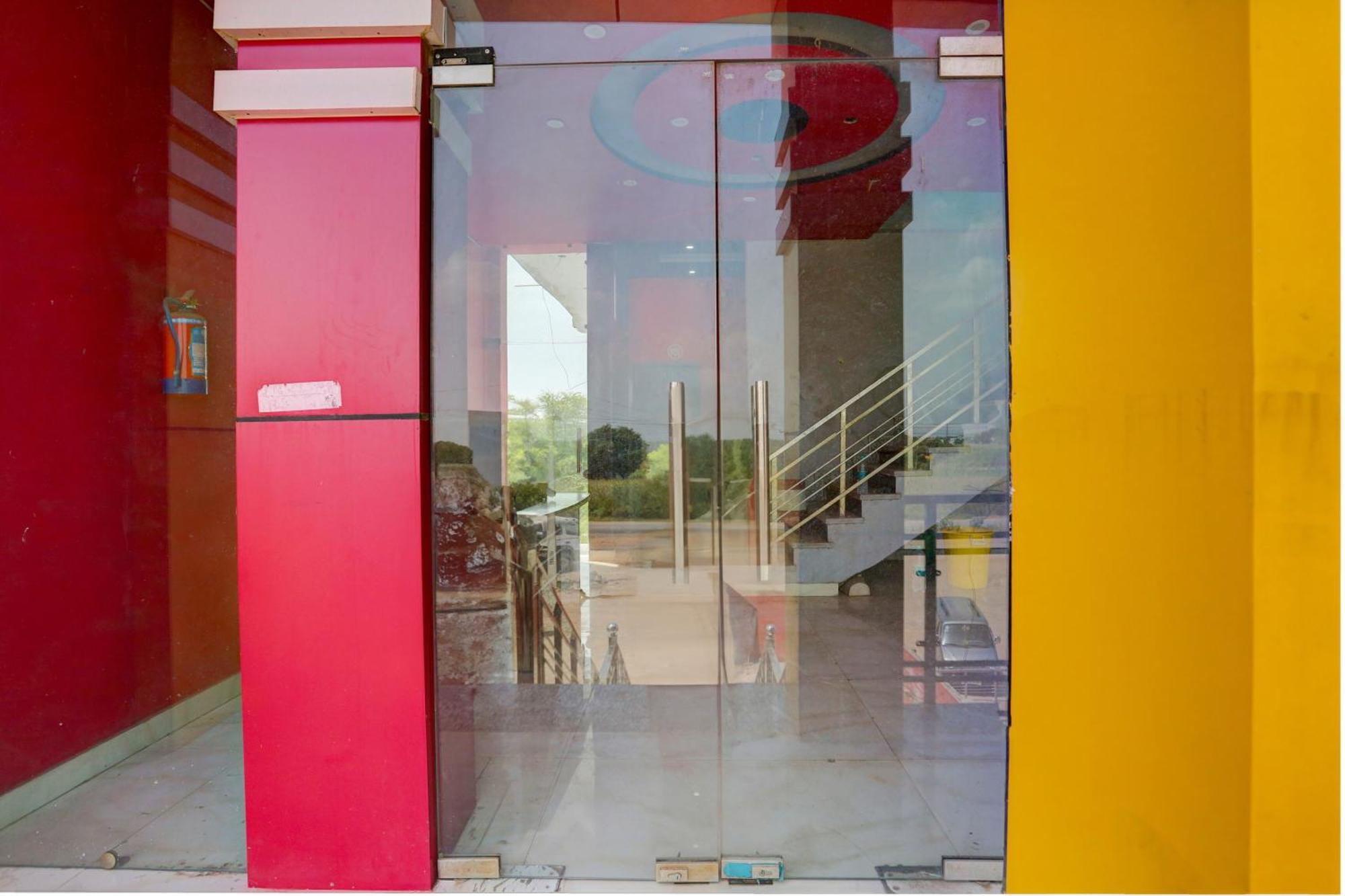 Hotel O Dada Hotel Charkhi Dadri Bagian luar foto